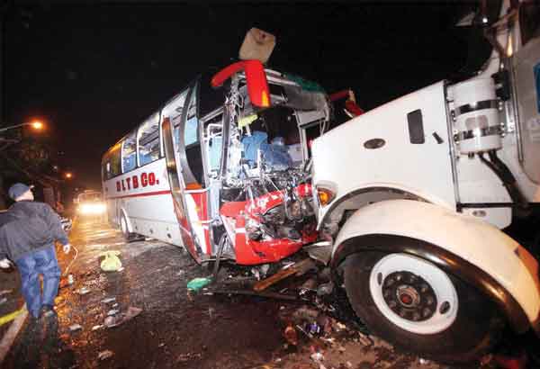 34 Pinoys die daily  in road mishaps       