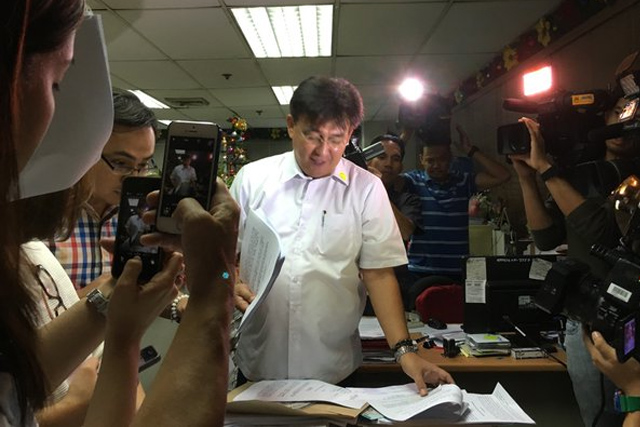 After filing cases vs Poe, David wants Duterte disqualified