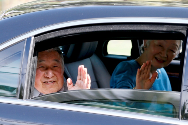 Visit of Japan's emperor, empress in 15 photos
