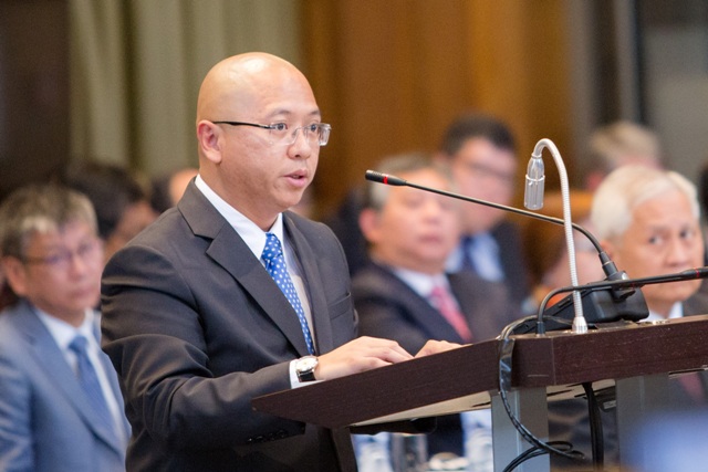 Ex-solgen Hilbay says federal charter allows joint devâ��t with China