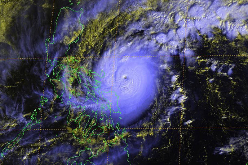 Typhoon Nina makes landfall over Catanduanes