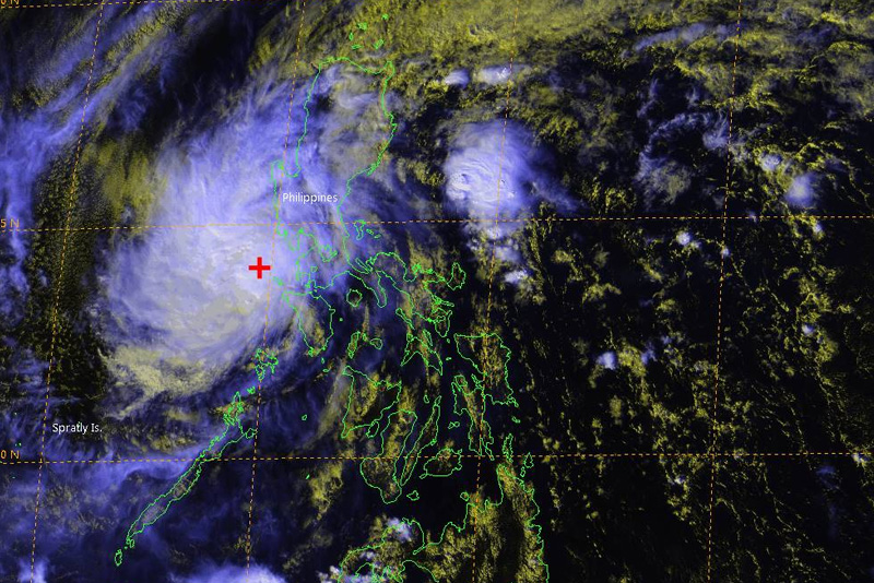 Typhoon Nina weakens, leaves 4 dead