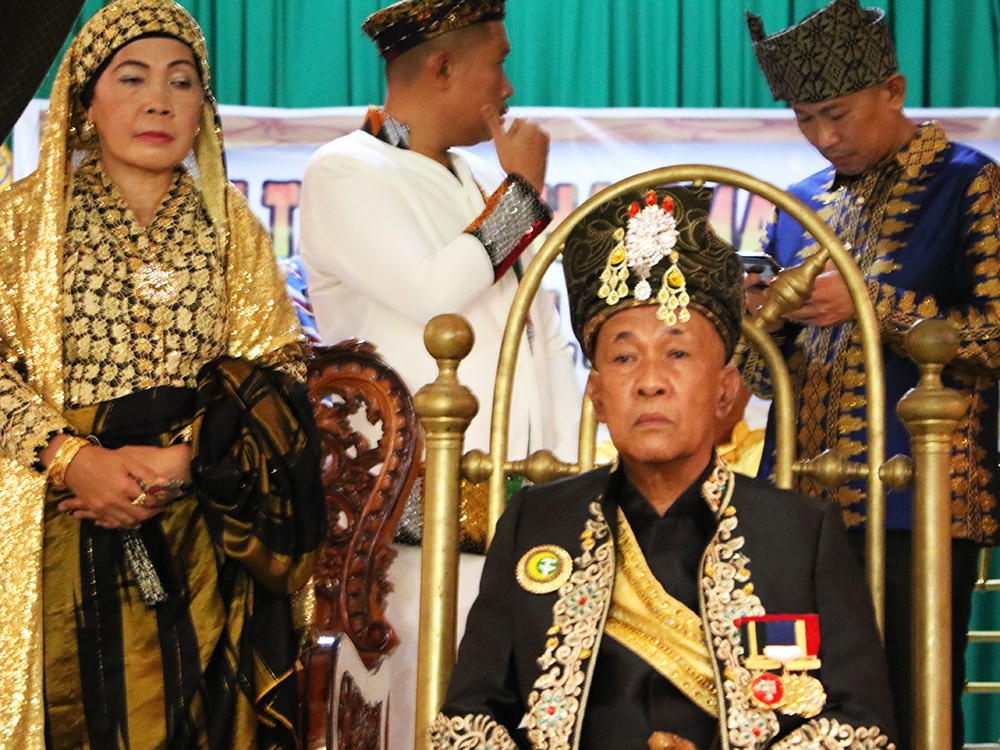 Maguindanao enthrones sultan to sustain traditions