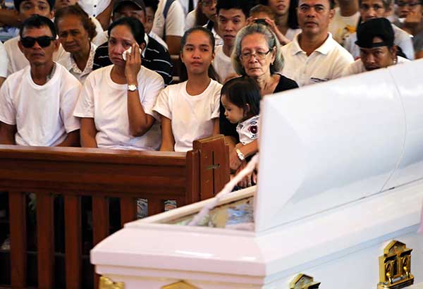 Carl Arnaiz's parents file murder complaints vs cops, cabbie