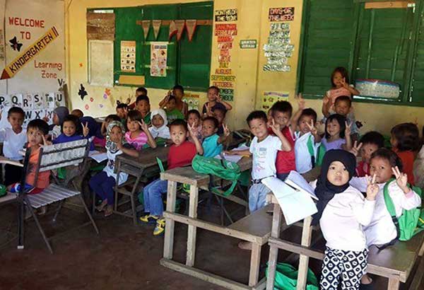 P32-million school building turned over to Zambo public school