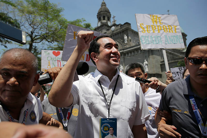 Bautista avoids impeachment trial, but not probe