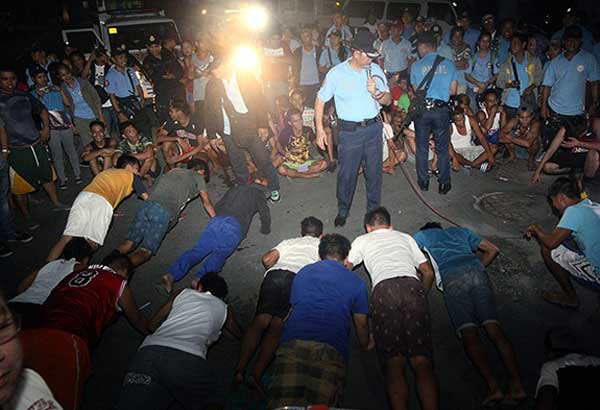 132 held in Caloocan  for being drunk, shirtless 