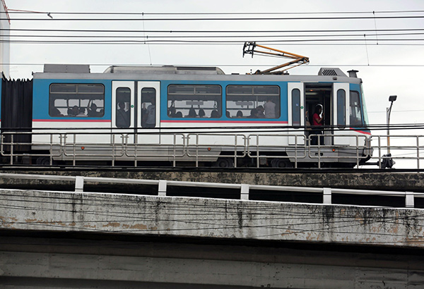 DOTr seeks new firm for MRT-3 maintenance