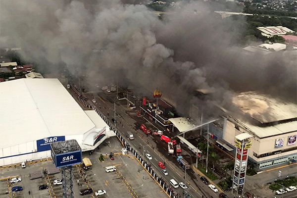 Hero emerges in Davao city NCCC Mall blaze  