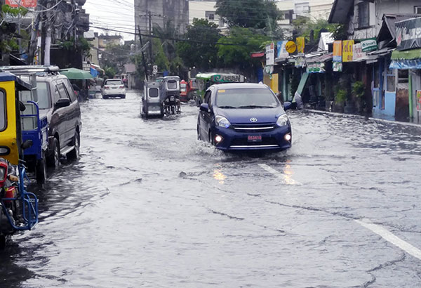 Floods, landslides hit Bicol provinces