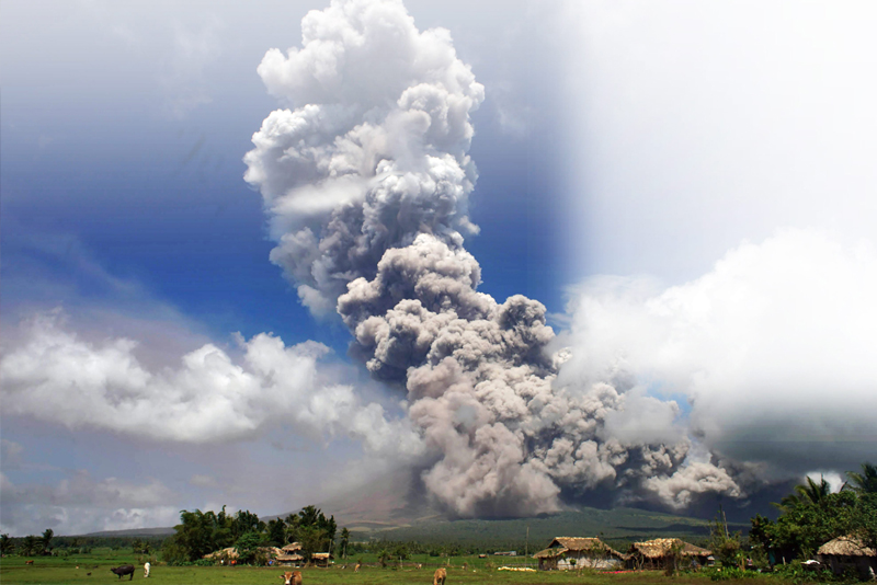  Alert Level 4 raised as Mayon spews 10-km ash  