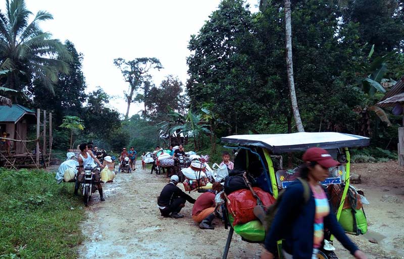 Surigao del Sur Lumads flee military activity anew