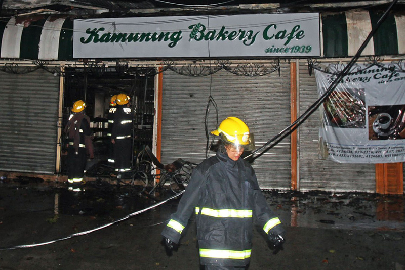  Kamuning Bakery destroyed in fire  