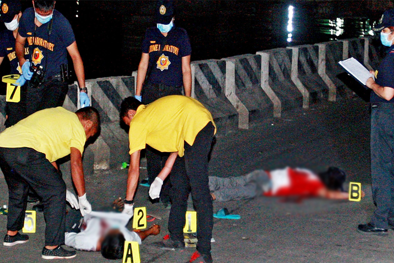 Cops kill 4 men in Manila  