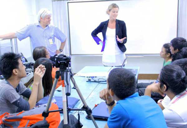 Map&uacute;a conducts faculty exchange program with Swedish university