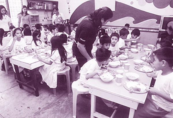 200 'nalason' sa feeding program