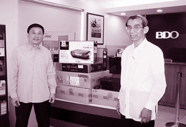 BDO Foundation donates computers
