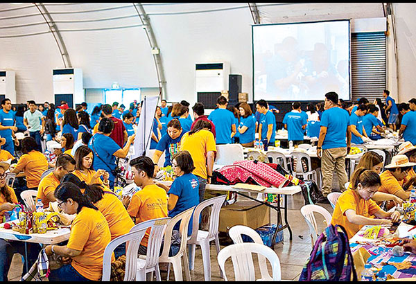 Pinoys among worldâ��s top volunteers