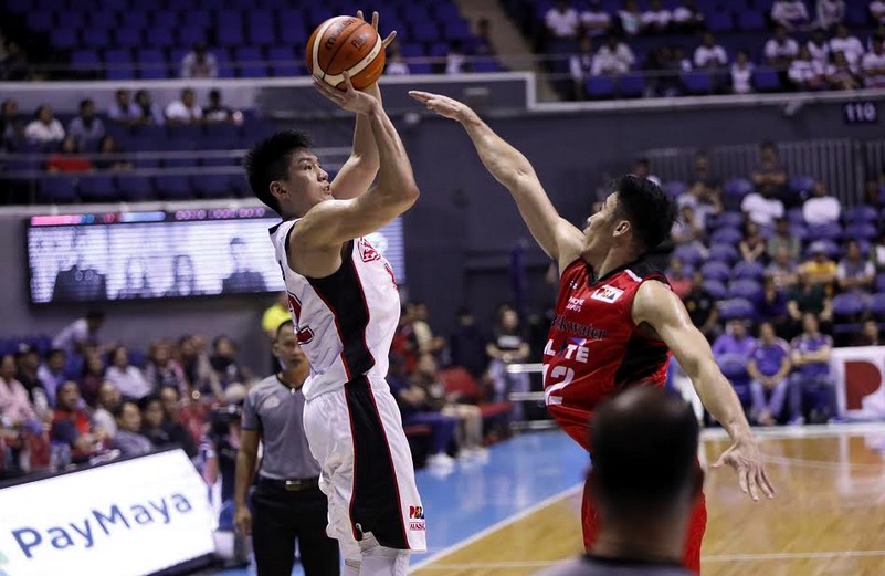 Undermanned Alaska holds off Blackwater for 4th straight win