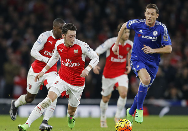 Chelsea damages Arsenal's title push by winning derby 1-0