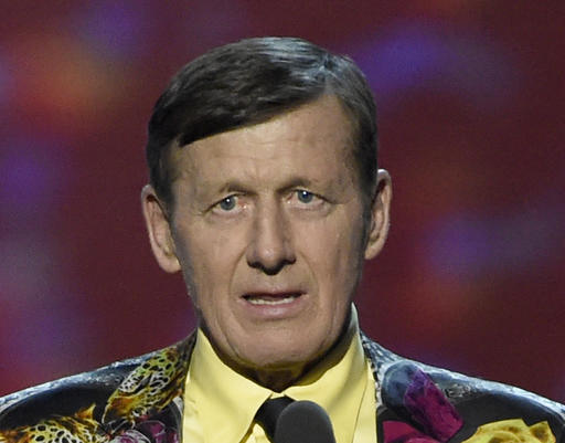 Cheerful, colorful NBA reporter Craig Sager dies at 65