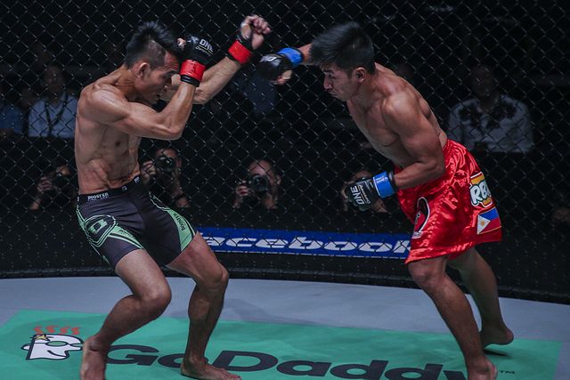 Estaquio clashes with Kazakh wrestler in ONE Indonesia card