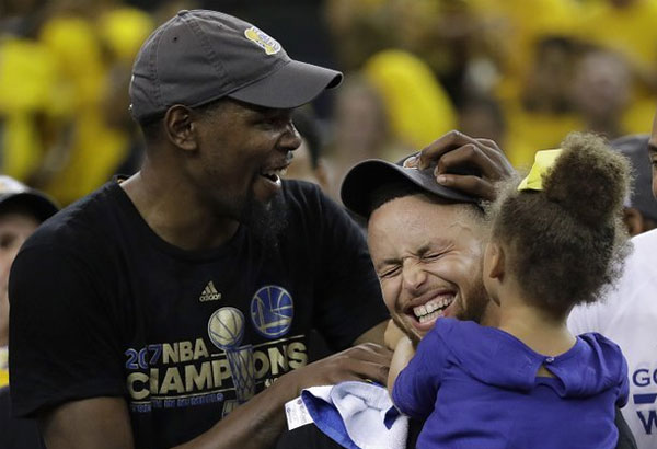 Curry, Durant look to build Warriors dynasty