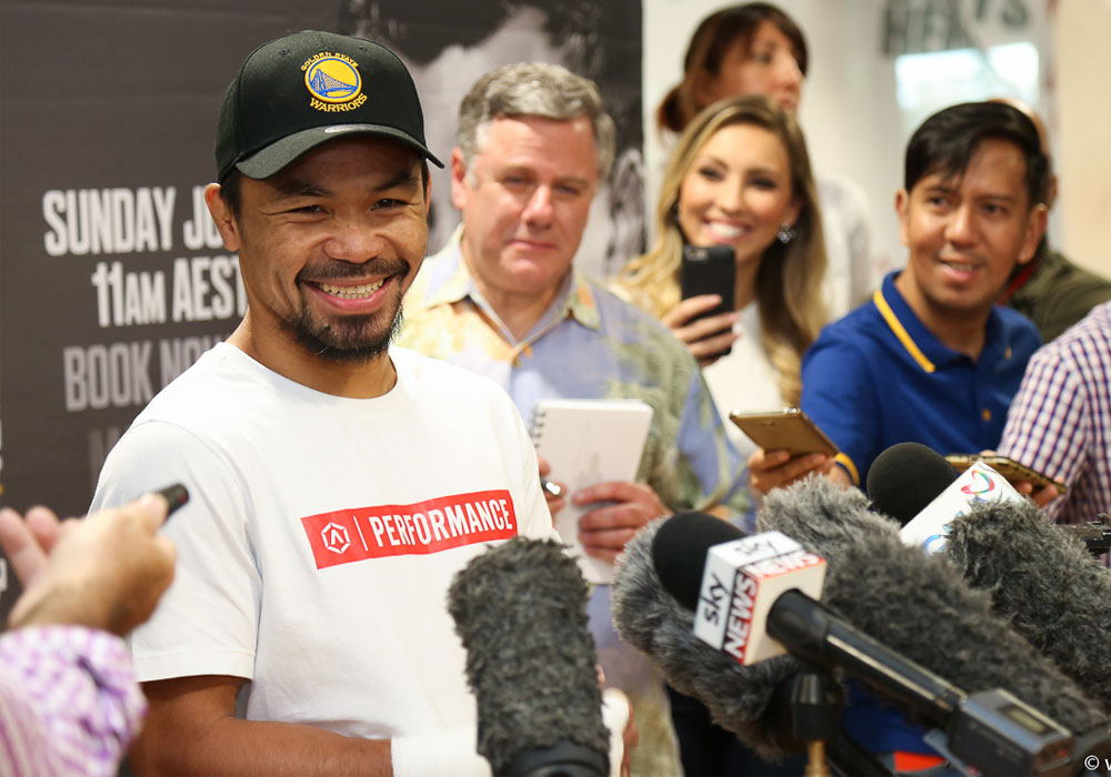 Laid-back Pacquiao delights Australian media with jokes