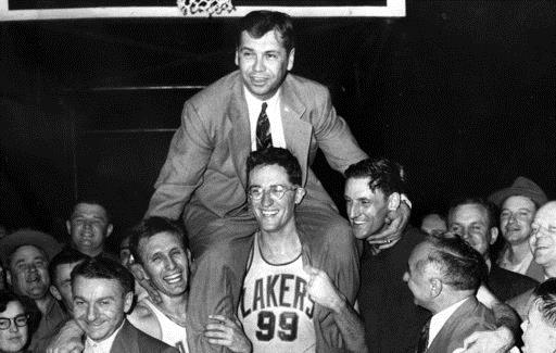 Basketball Hall of Famer John Kundla dies at 101 