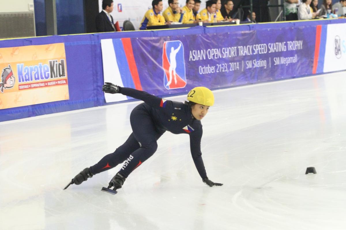 Figure skater Kathryn Magno upbeat on transitioning to speed skating