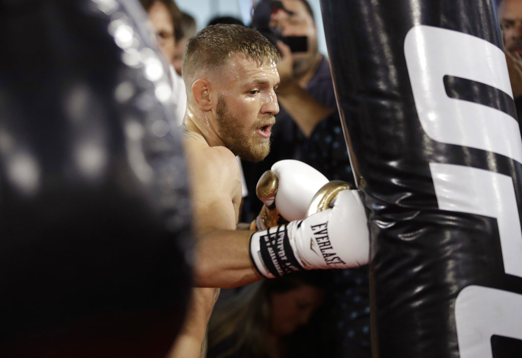 Sold out or not, Vegas will party during Mayweather-McGregor