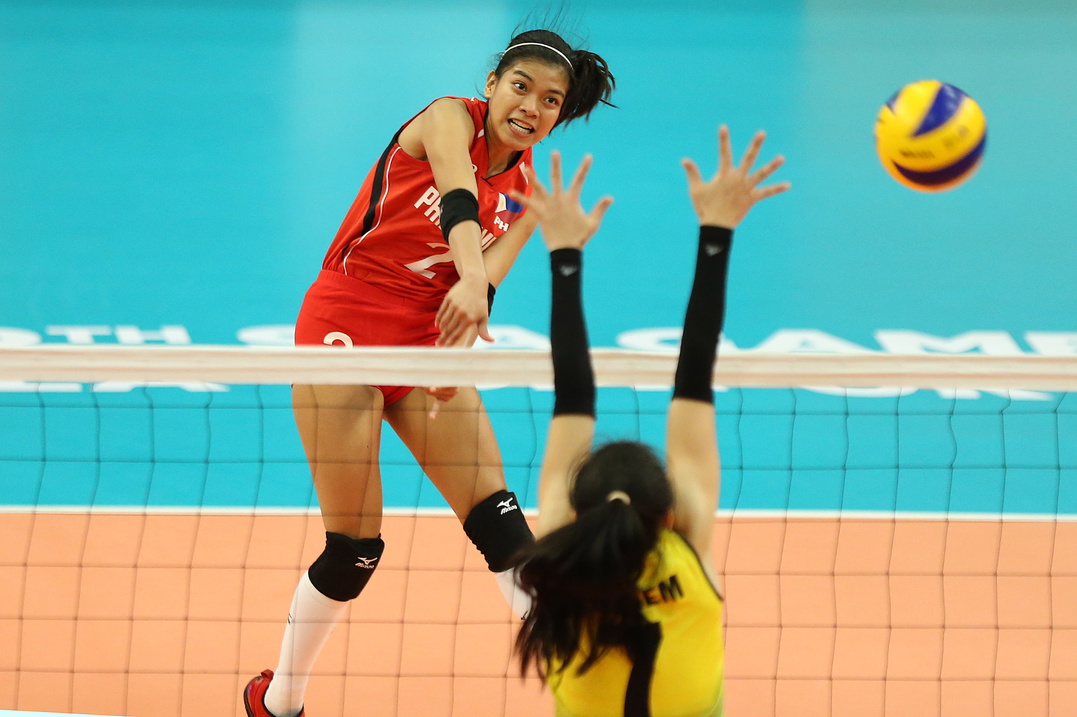 Philippine spikers fall to Vietnamese, brace for Thais