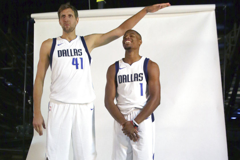 Rookie guard Smith gives Mavs hope in Nowitzki's 20th season