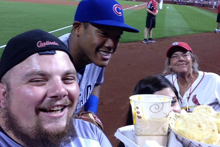 WATCH: Player accidentally knocks off fanâ��s nachos in MLB game
