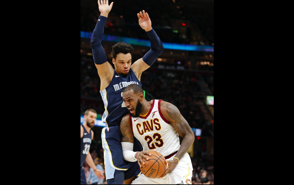 LeBron James takes over, Cavaliers win 11th straight