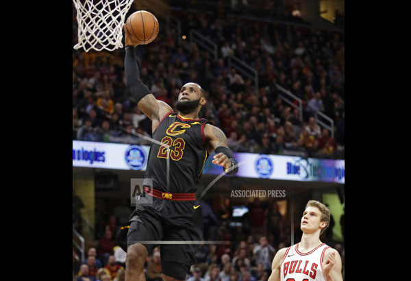LeBron, Cavs beat Bulls for 12th straight home win
