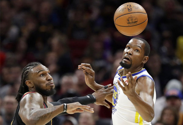Durant, Warriors repeat over LeBron, Cavs