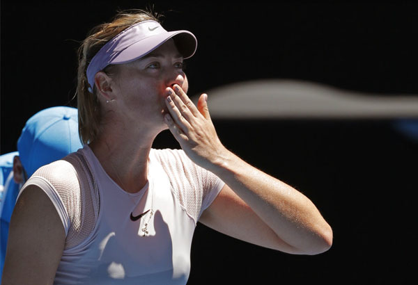 Ex-champs Sharapova, Kerber advance in Australian Open