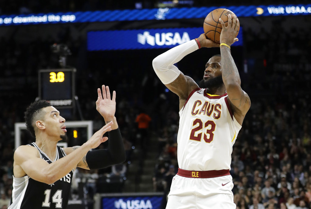 LeBron James becomes seventh to reach 30,000 career points