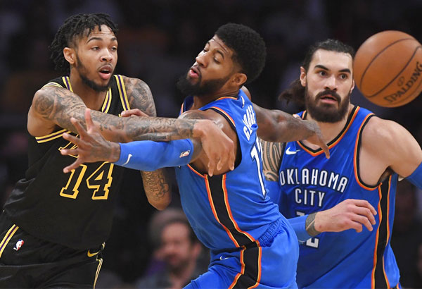 Lakers trounce short-handed Thunder