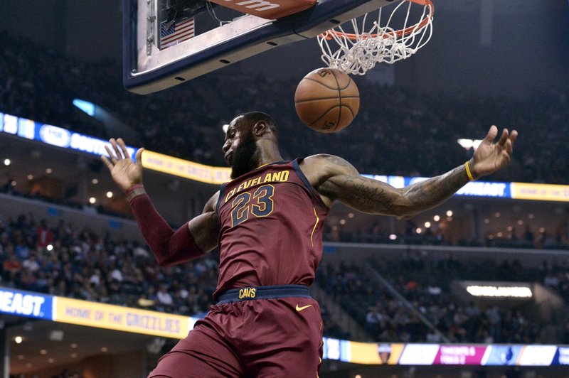 LeBron notches triple-double anew in Cavs' win over Grizzlies