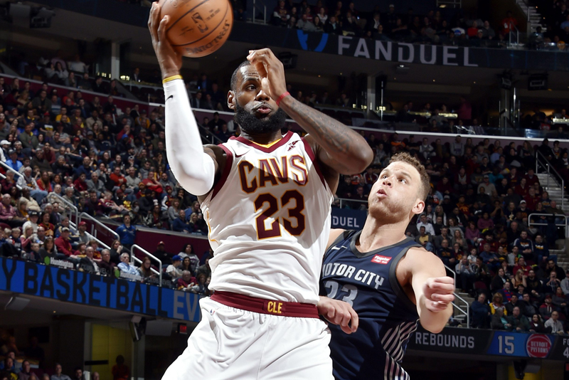 LeBron James, Larry Nance power Cavaliers past Pistons