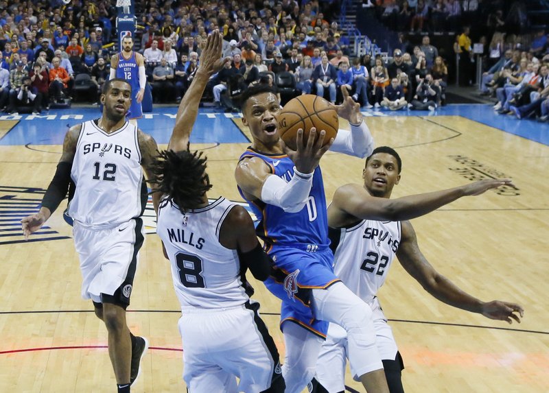 Westbrookâ��s triple-double leads Thunder past Spurs