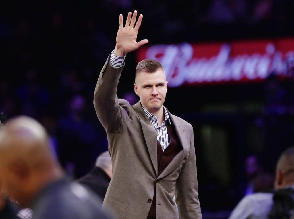 Porzingis says no timetable yet in return from torn ACL