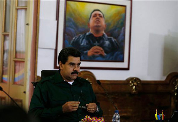 Venezuela says it will seek to restructure foreign debt