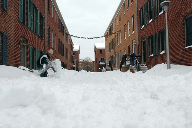 Another big storm bears down on US Northeast, may last days