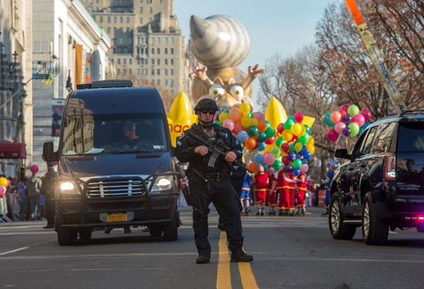 Big balloons, heavy security for NYC Thanksgiving parade
