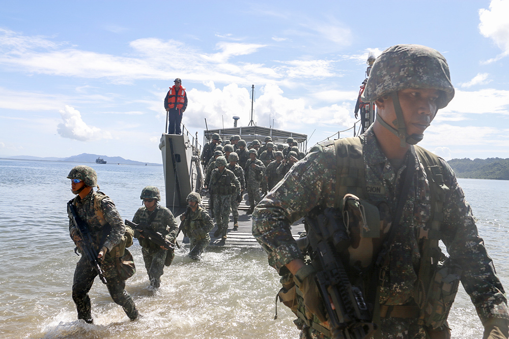 WATCH: Philippine, US troops simulate disaster response from the sea