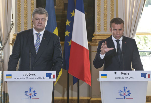 French president pushes for further peace talks over Ukraine