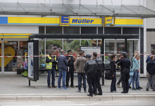 Hamburg stabbing suspect known as radical, mentally unstable